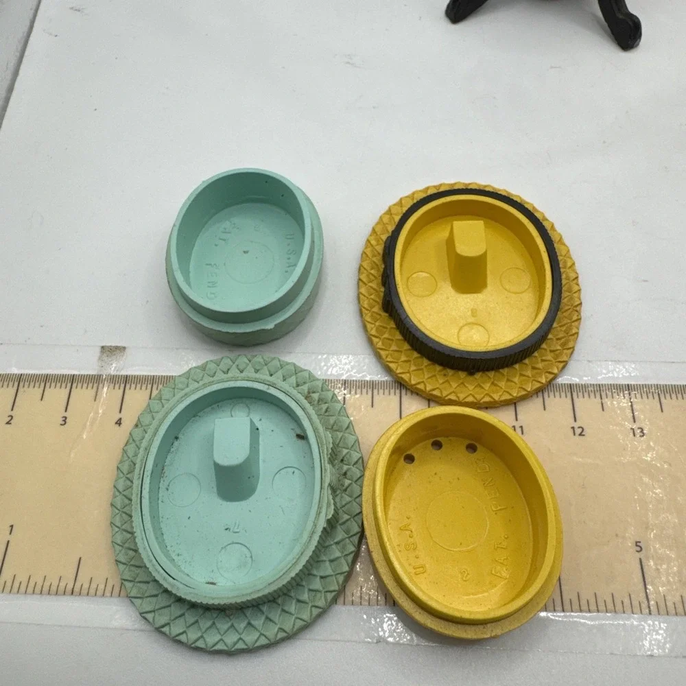Vintage Hat Rack 2 Hats Salt & Pepper Shakers Toothpick Holder Metal & Plastic